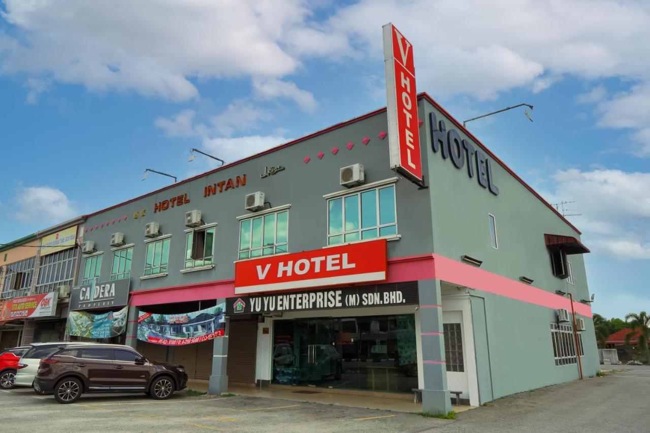 V Hotel Teluk Intan Dış mekan fotoğraf